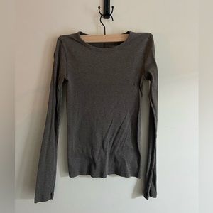 Everlane Long Sleeve Tee